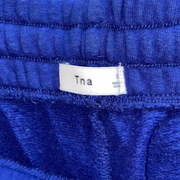 Blue aritzia sweats with stripes going down the side - Picture 3 of 3